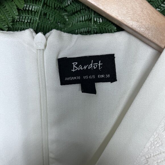 BARDOT Dress Women Small White Bohemian Lace Up Fit Flare Gigi 2158 - Picture 4 of 10